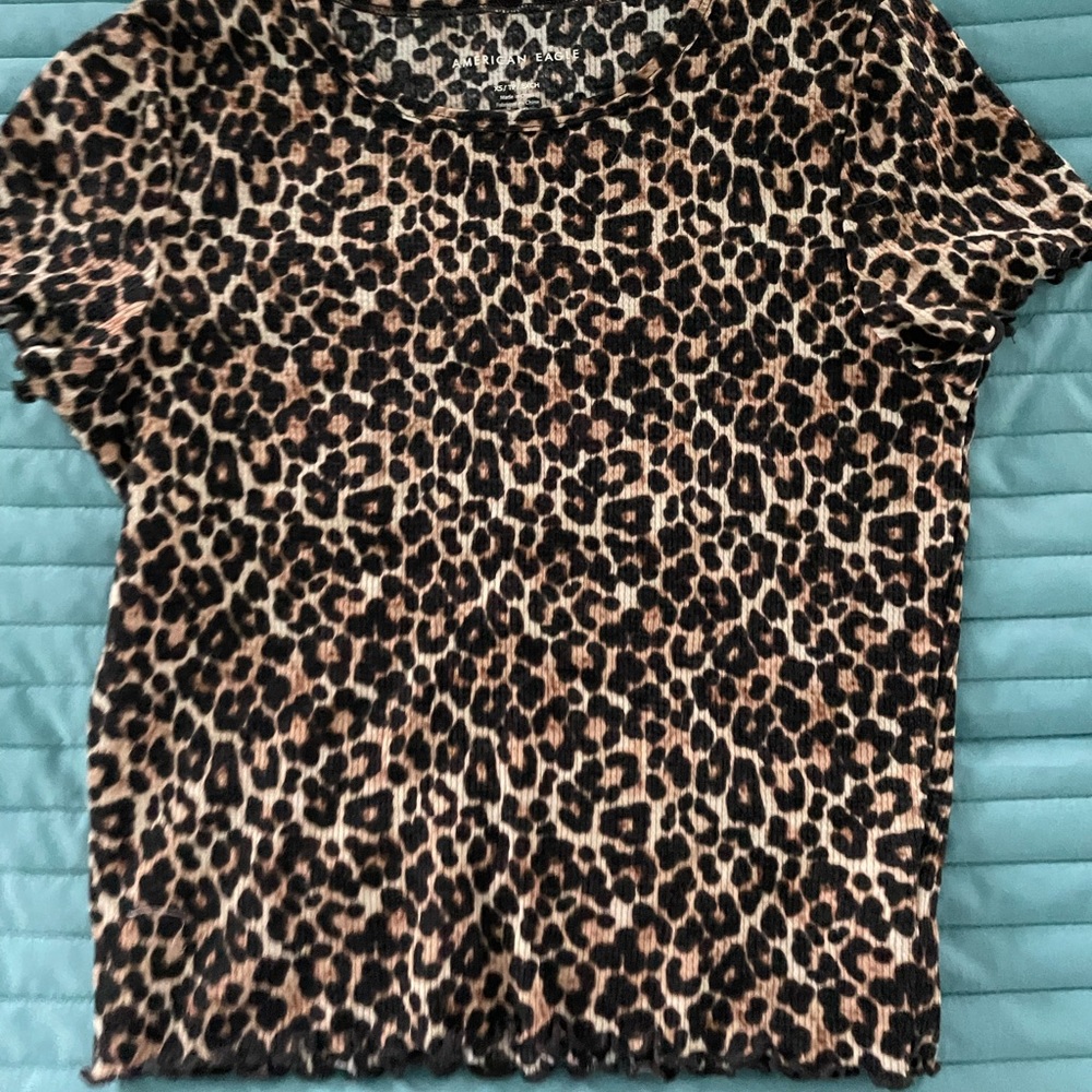 American Eagle leopard baby tee